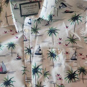 Free Planet SS‎ Shirt SMALL White Button Down Palm Tree  Beach Vacation Preppy
